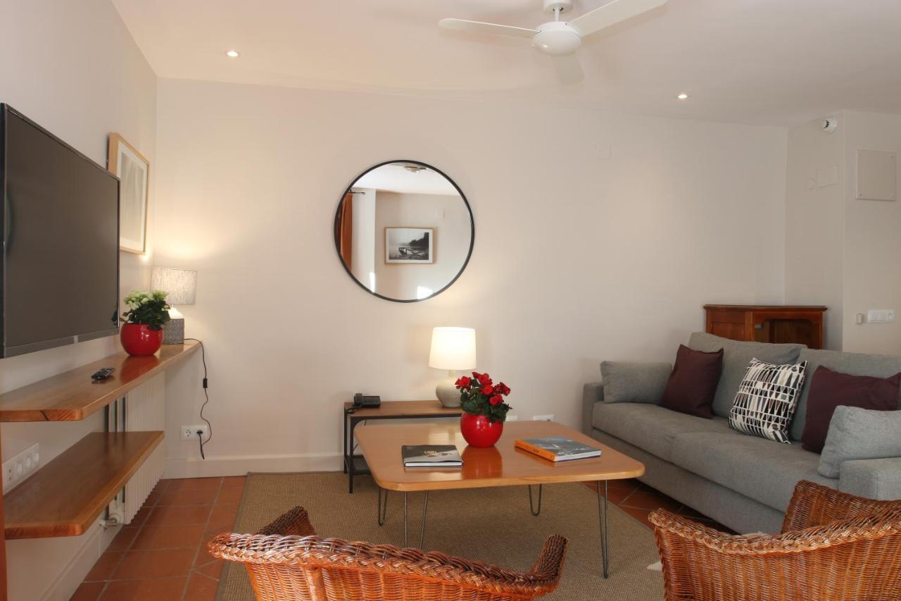 Apartamentos VilaGarós Buitenkant foto
